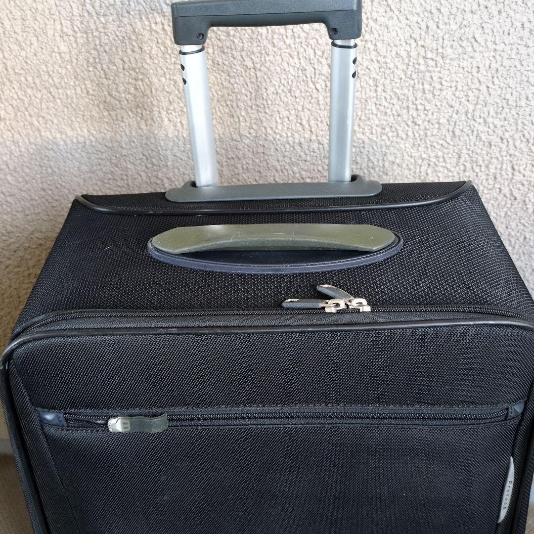 黒いキャリーケース　エース　プロテカ