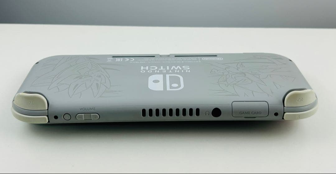 美品 Nintendo switch lite ザシアン ザマゼンタ ライト