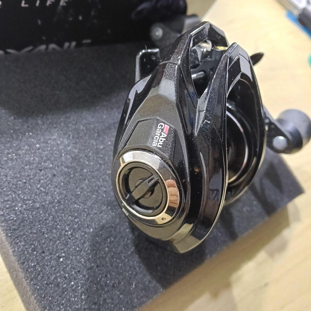 アブガルシア ロキサーニ　7 ベイトリール　極美品　送料無料