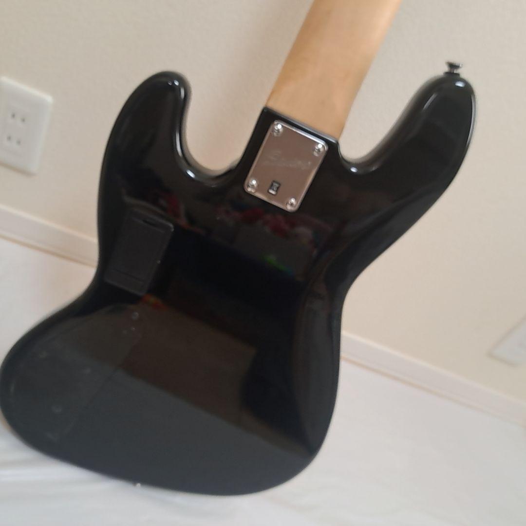 Squier Deluxe Jazz Bass Active V 5弦