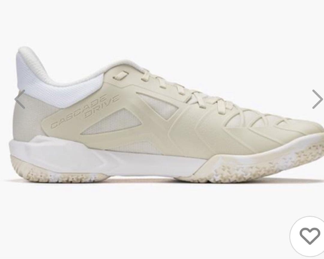 バドミントンシューズカスケードドライブ27センチ　ぐわんぐわんわん