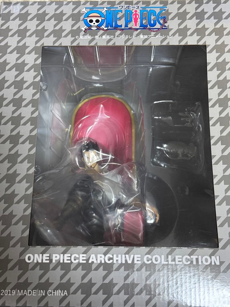 ワンピースアーカイブコレクション ミホーク Ver.B フィギュア　未開封