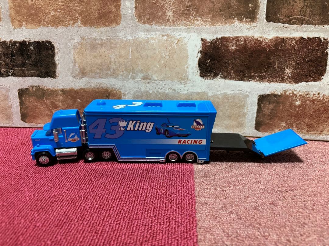 【新品】 カーズ　マックトラック トレーラー 11台セット 限定出品