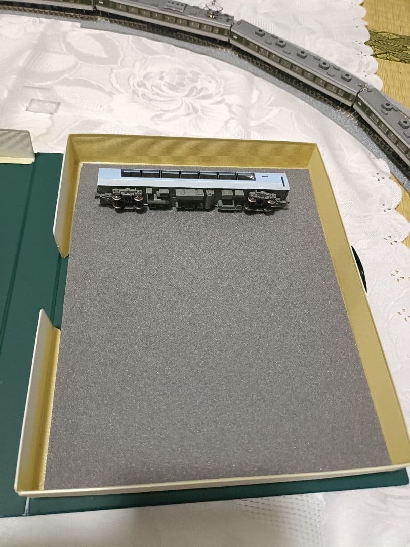 訳ありKATO 10-177 + 10-178 251系スーパービュー室内灯付き