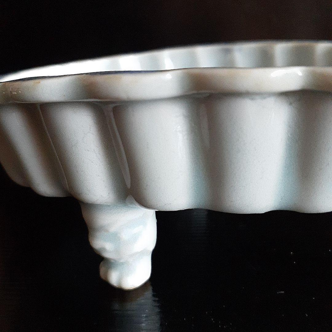 古染め付け3本獣足染め付け山水楼閣紋高台皿