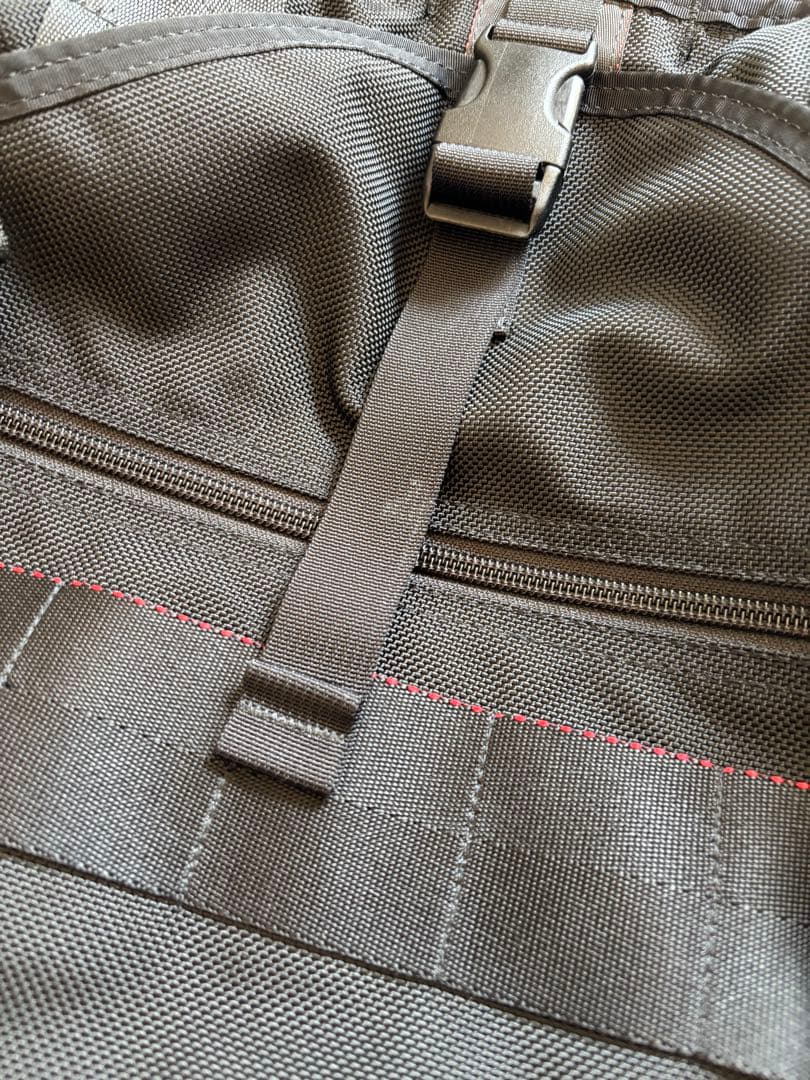 BRIEFING ブラックショルダーバッグ　クラウドジムワイヤー