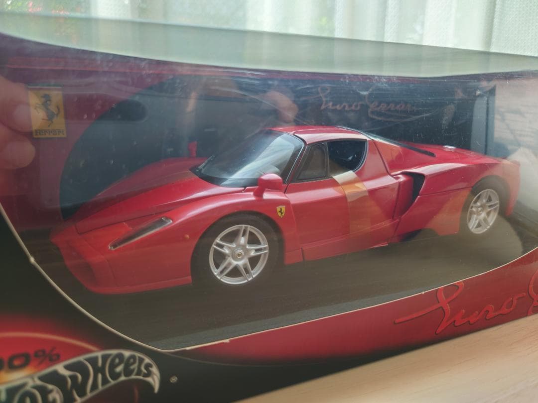 1/18 Hot Wheels(ホットウィール) エンツォ フェラーリ