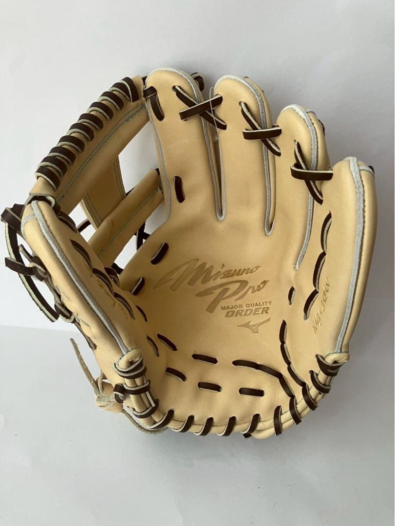 ミズノプロ　硬式　オーダー　HAGA　坂本　内野用　定価71,500円　グローブ
