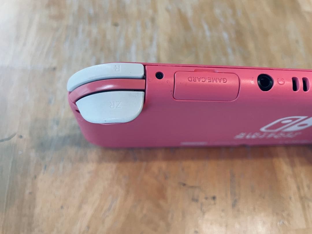 Nintendo Switch Lite コーラル