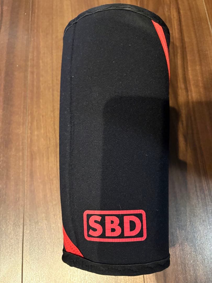 SBD サポーター 黒/赤 2個セット　ニースリーブLサイズ