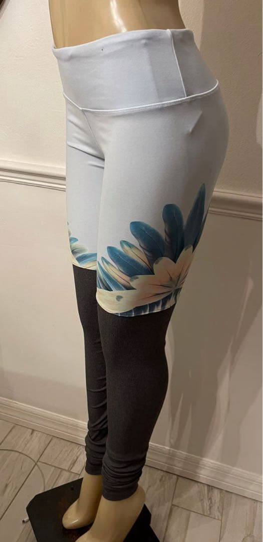 【完売品】alo yoga アローヨガ ゴッデス レギンス