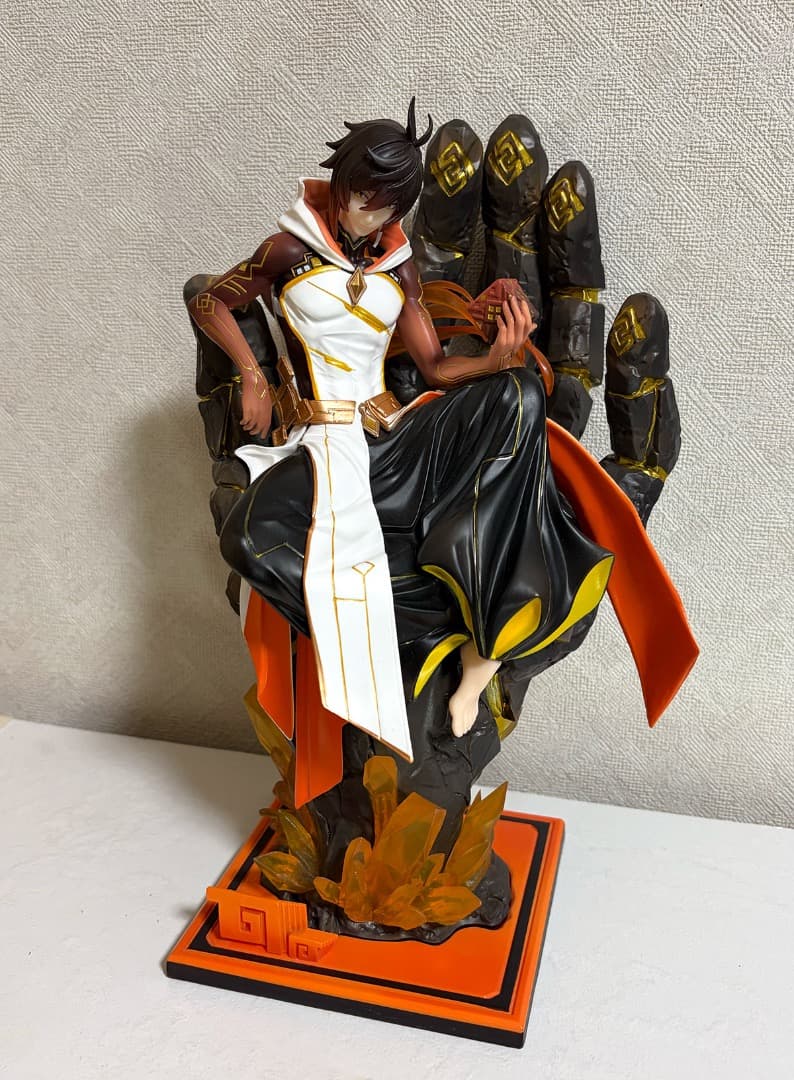 原神 鍾離（モラクス）岩神形態 フィギュア 中古品