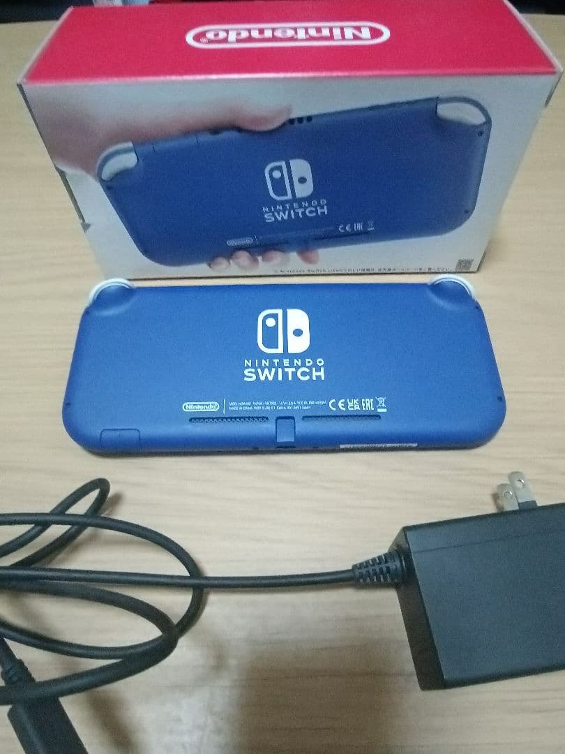 美品Nintendo Switch Lite ターコイズ 本体 充電器 箱付き