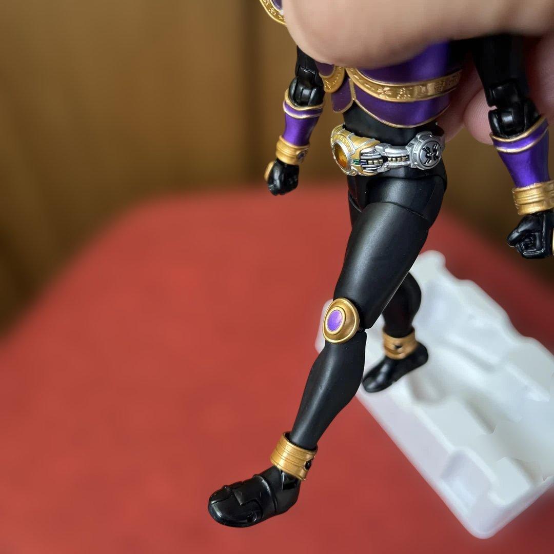 s*5様 S.H.Figuarts(真骨彫製法) 仮面ライダークウガ ライジング