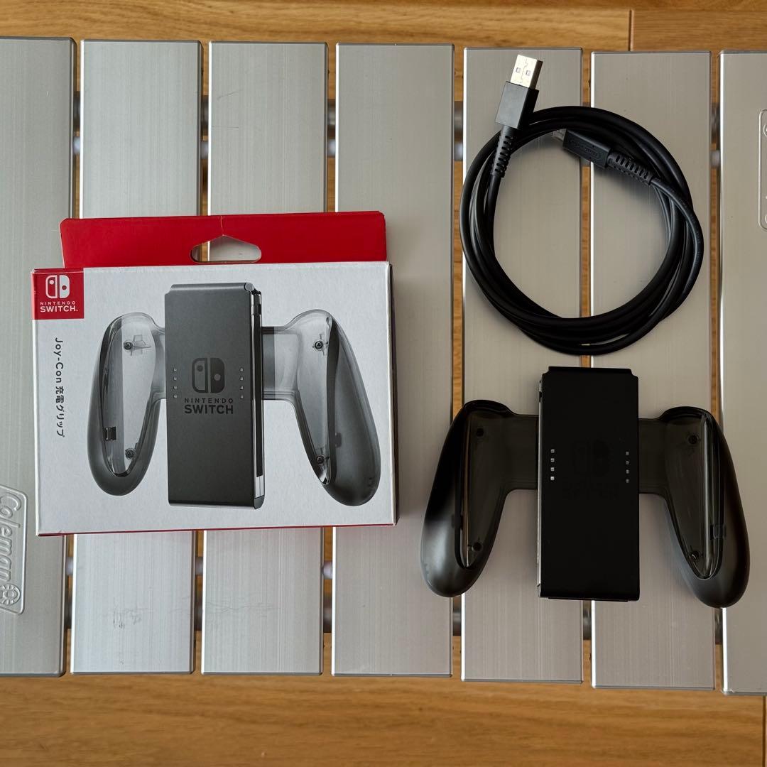 Nintendo Switch 本体 / Joy-con / 充電グリップ
