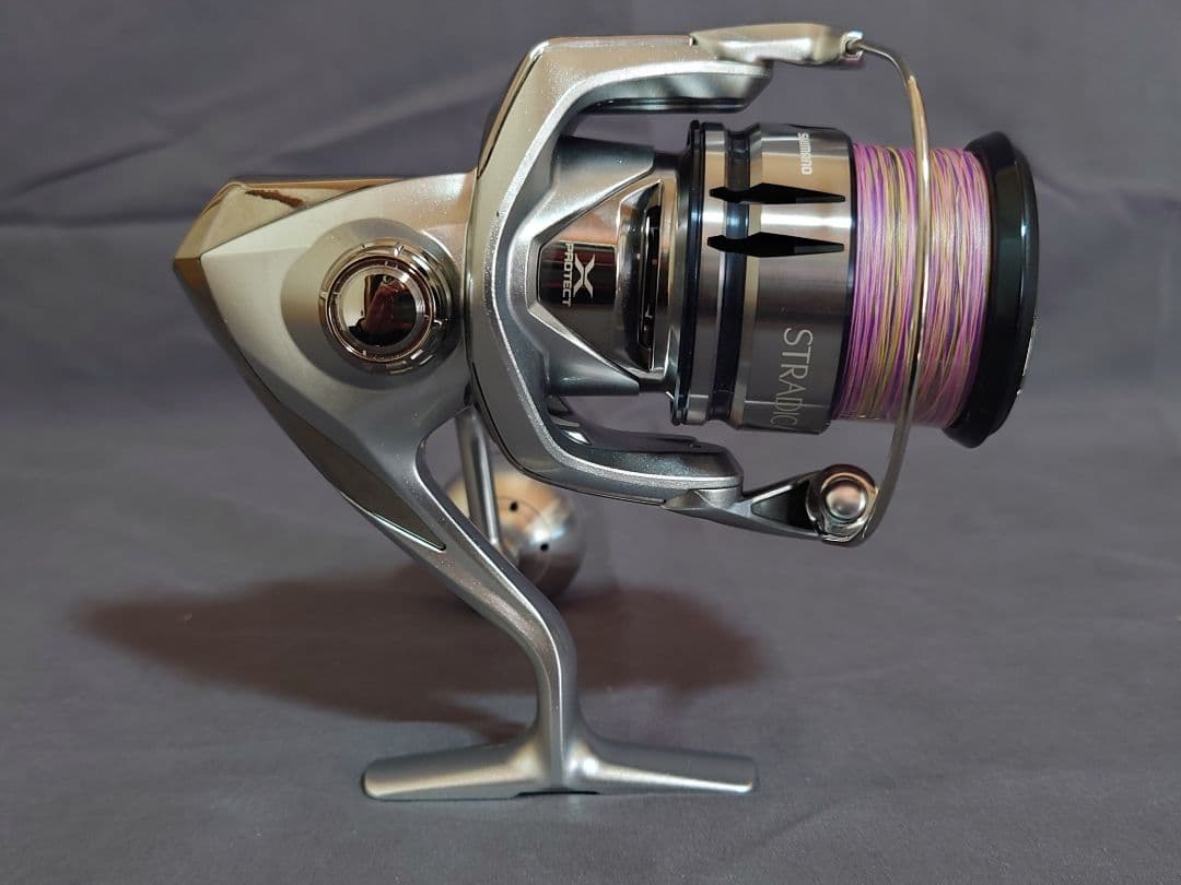 SHIMANO STRADIC C3000XG スピニングリールライン付き