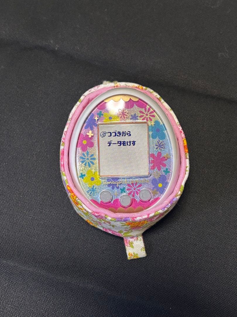 たまごっちみーつ　パステル　ホワイト　自作ケース付き