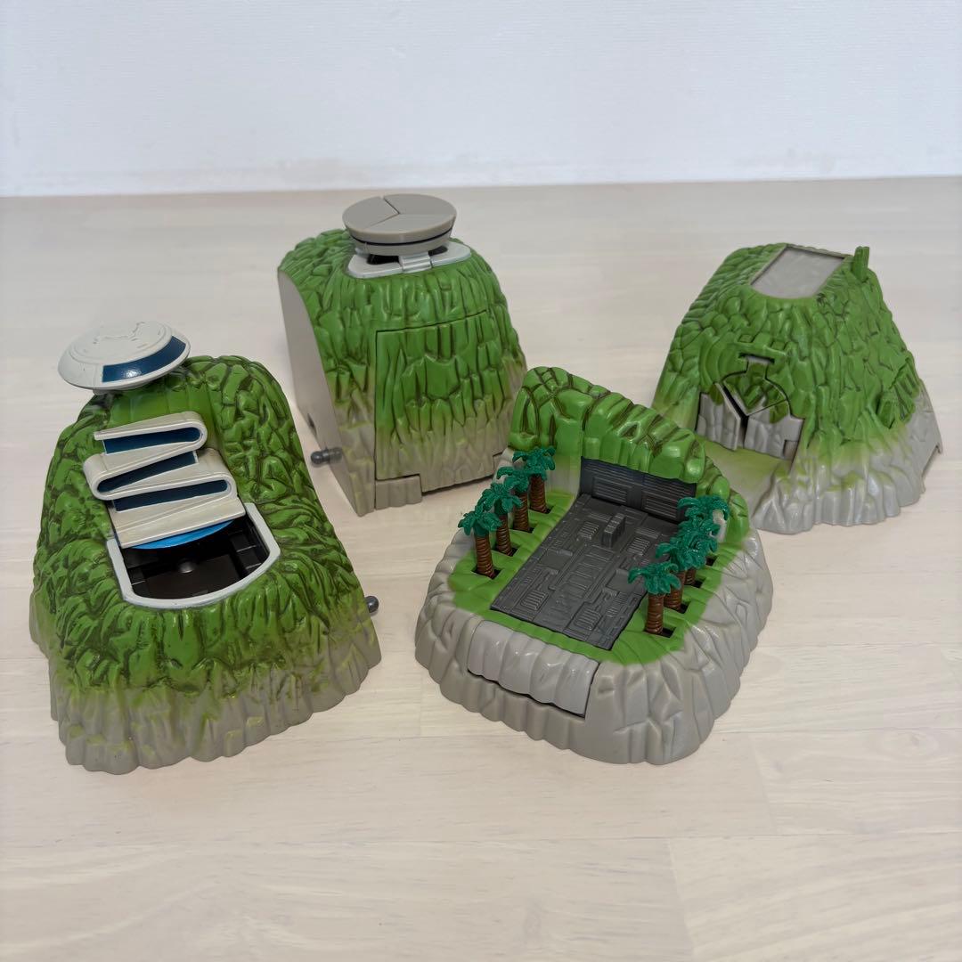 サンダーバード トレーシーアイランド プレイセット 2種セット