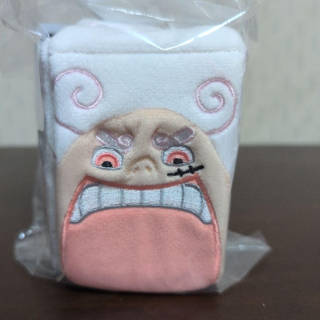 一番くじ　ワンピース　C賞　クッション　E賞　ケース　ラストワン賞　プレイマット