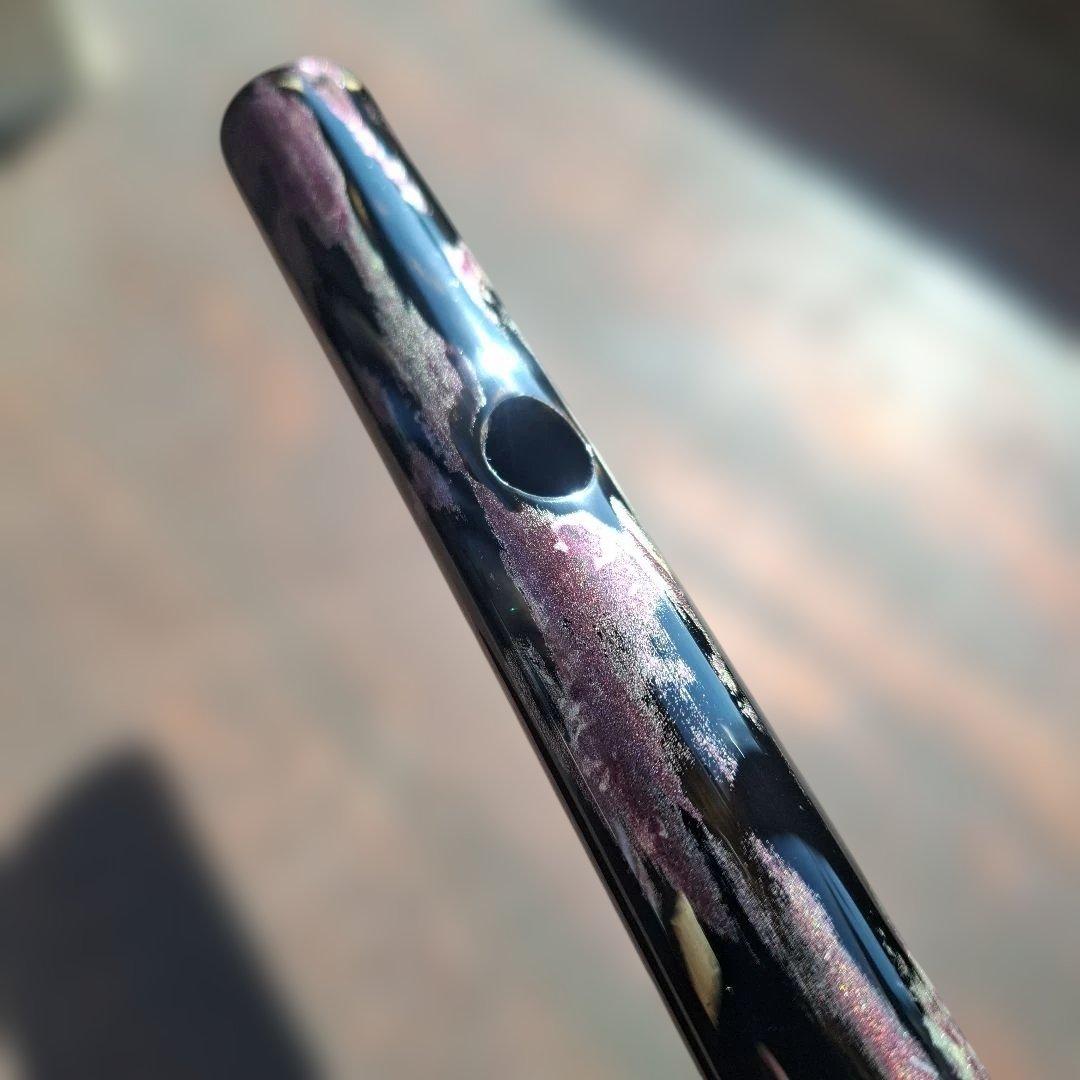 篠笛　古典調　5本調子　7穴　鉄管風仕上げ　黒地／紫銀