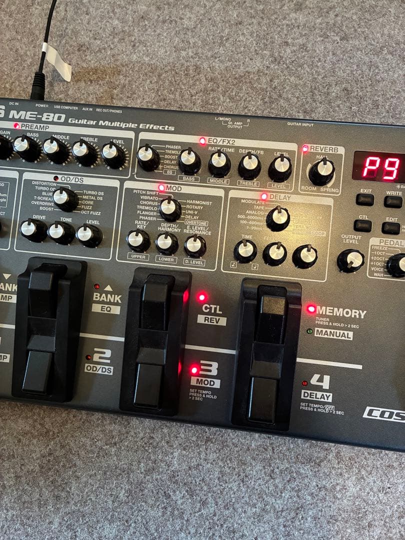 「美品」BOSS ME-80 マルチエフェクター