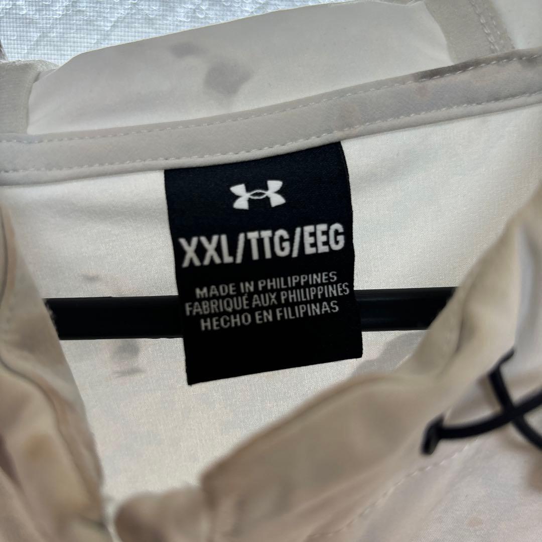 アンダーアーマー　パーカー