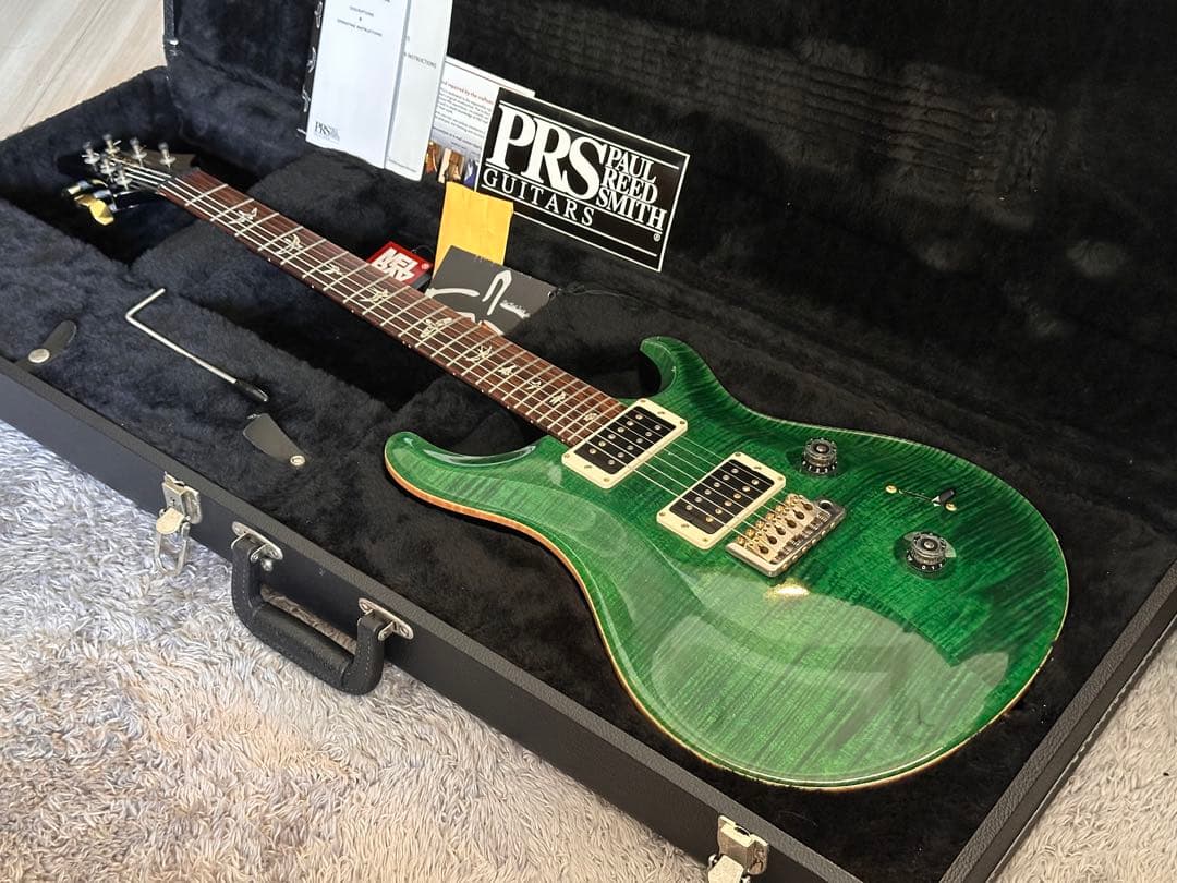 lunazou（PRS custom 24 Emerald 2013）