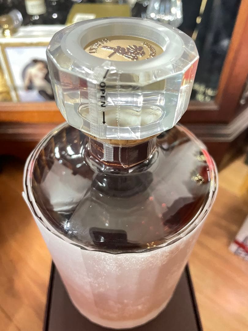 サントリー　SUNTORY　「響30年」　700ml　ウイスキー　WHISKY