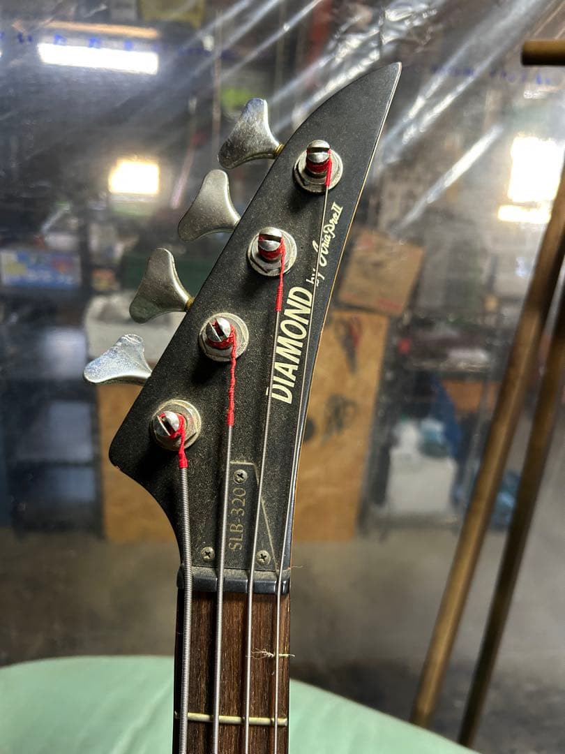 Washburn Diamond Series エレキベース ボルトオンネック