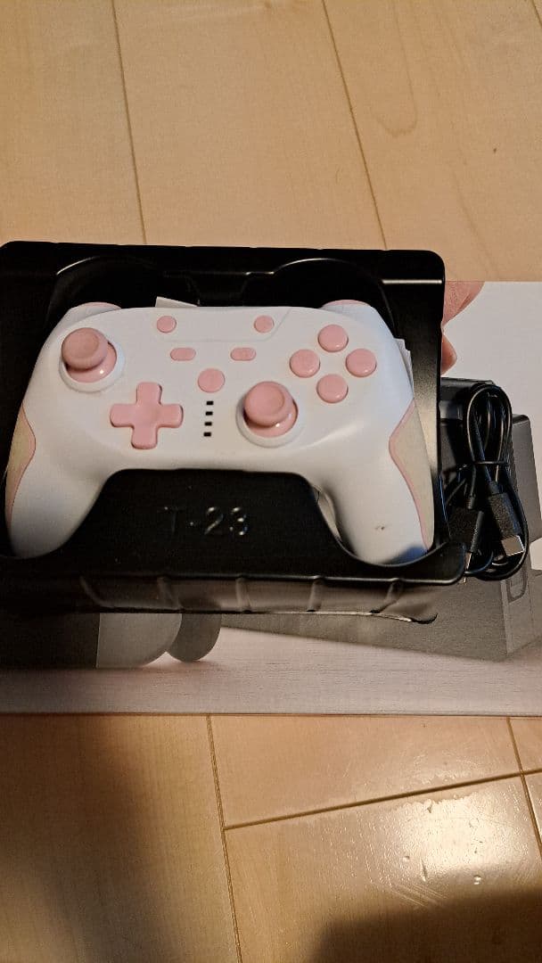 【中古】Nintendo Switch 本体 赤 Joy-Conマリカー8付き