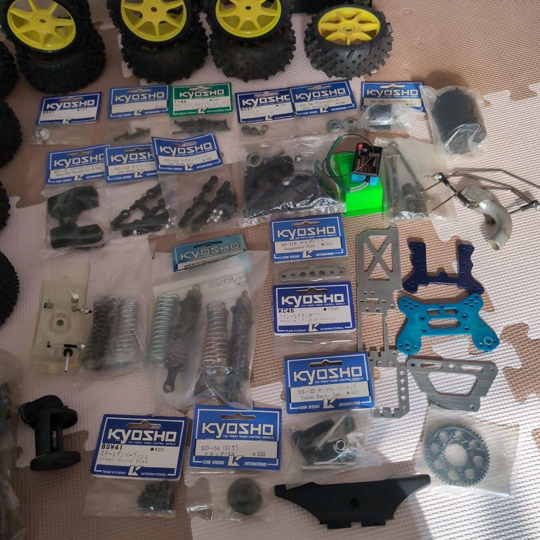 初代インファ−ノ1/8GPバギー(フルセット)パーツ・GTRボディー・タイヤ付