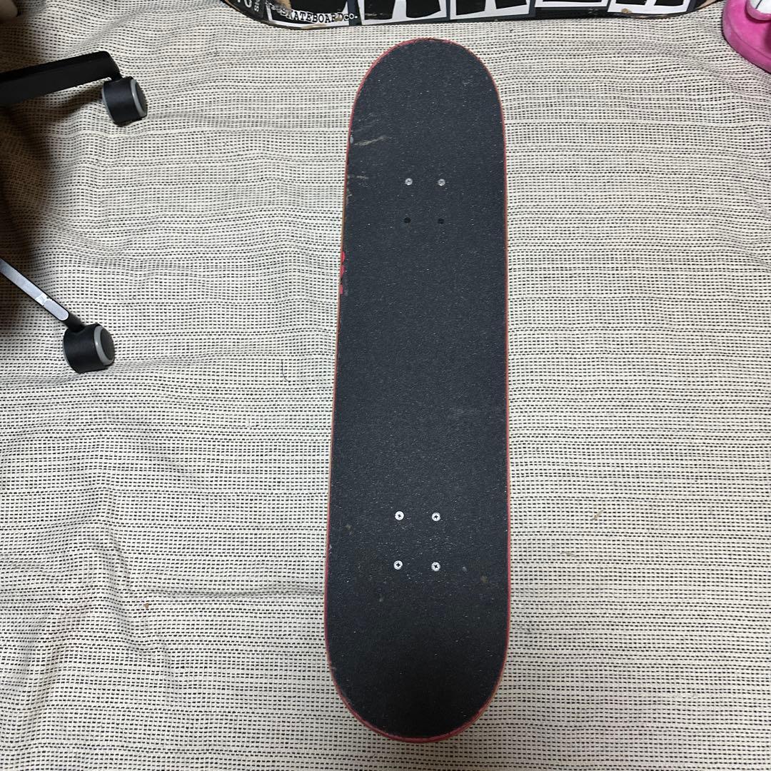 スケートボード　コンプリート　8インチ supremeステッカー