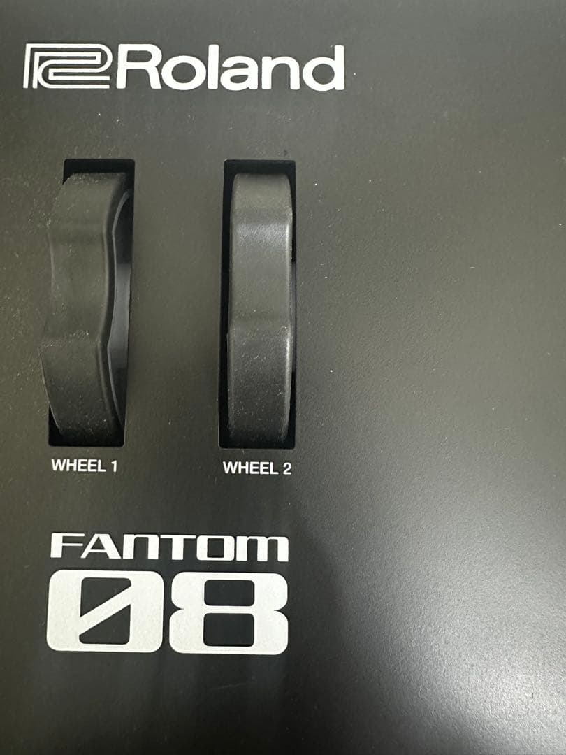 Roland FANTOM-08 シンセサイザー