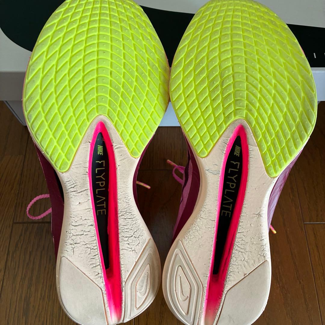 【美品】NIKE ヴェイパーフライ ネクスト%4 ウィメンズ 25.0cm