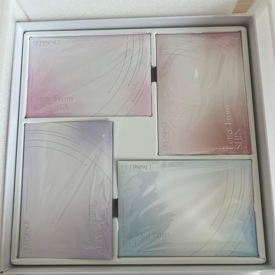 「恋と深空」 VIPユーザー公式特典グッズ　日本版　箱ごと