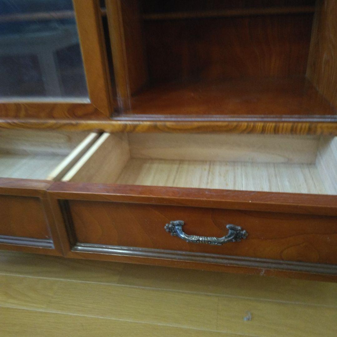 茶箪笥 ガラス扉付き 収納家具