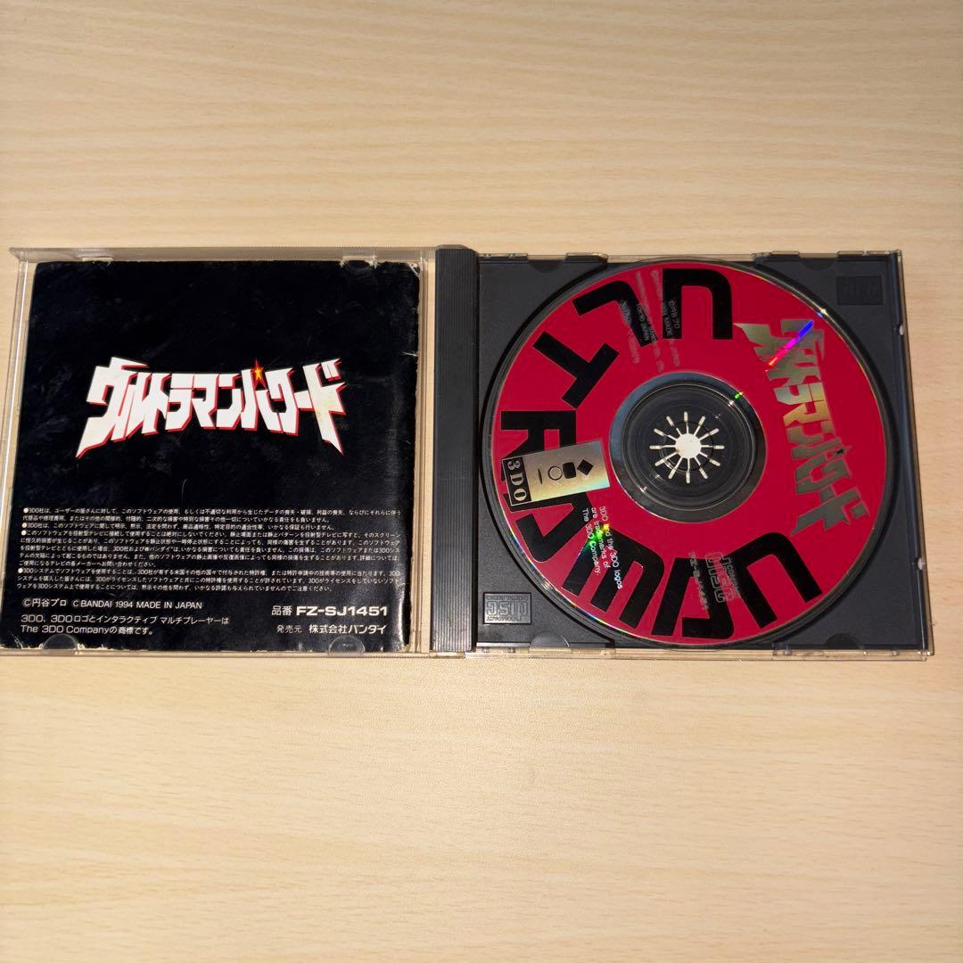 Panasonic 3DO REAL FZ-1 本体、コントローラー２、ソフト３