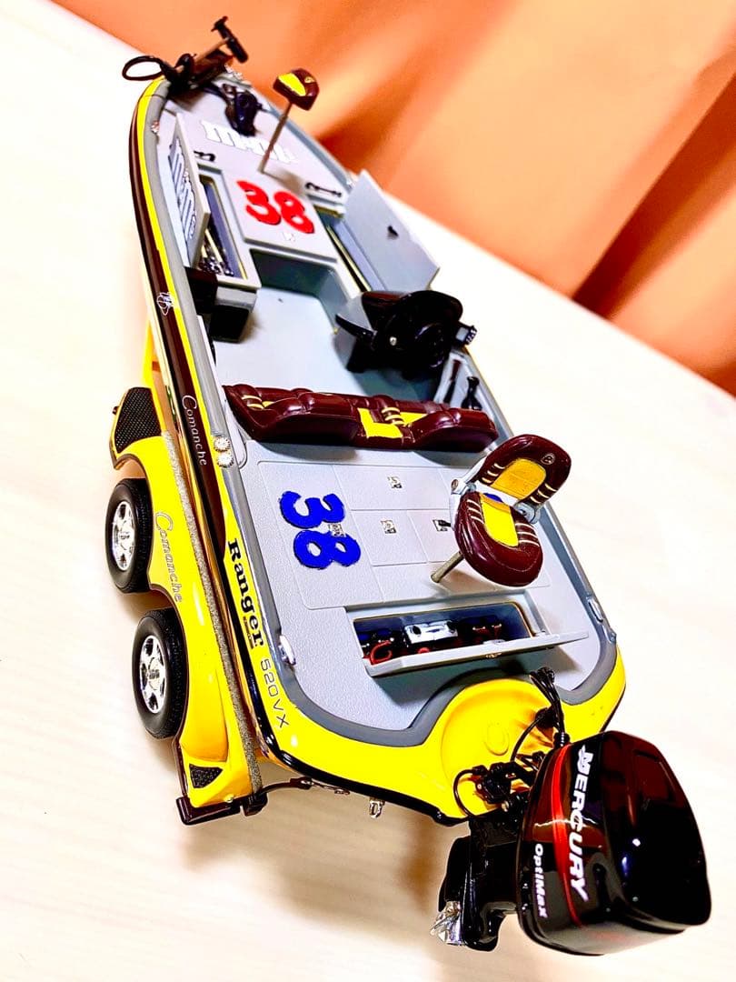 m&m.s BASS BOAT 1/24 NASCAR 公式商品