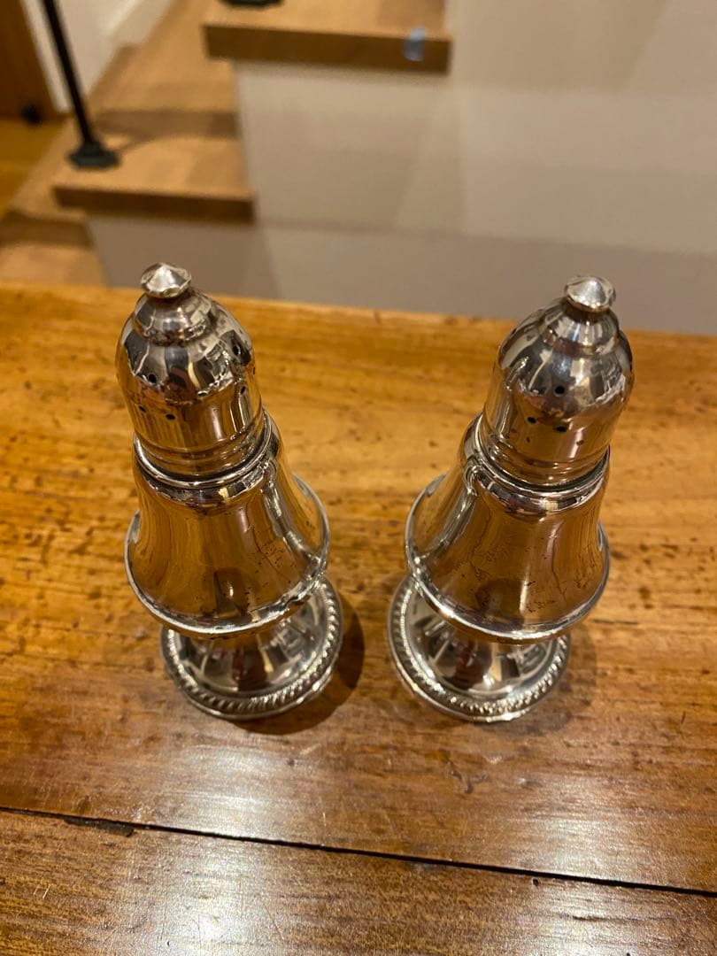 銀　スターリングシルバー　ソルト&ペッパー容器　コンディメント 2個セット