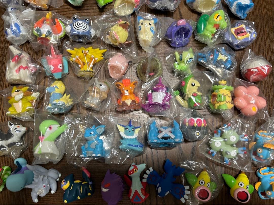 ポケモンキッズ　指人形 フィギュア ソフビ ゆび人形 まとめ売り 73体