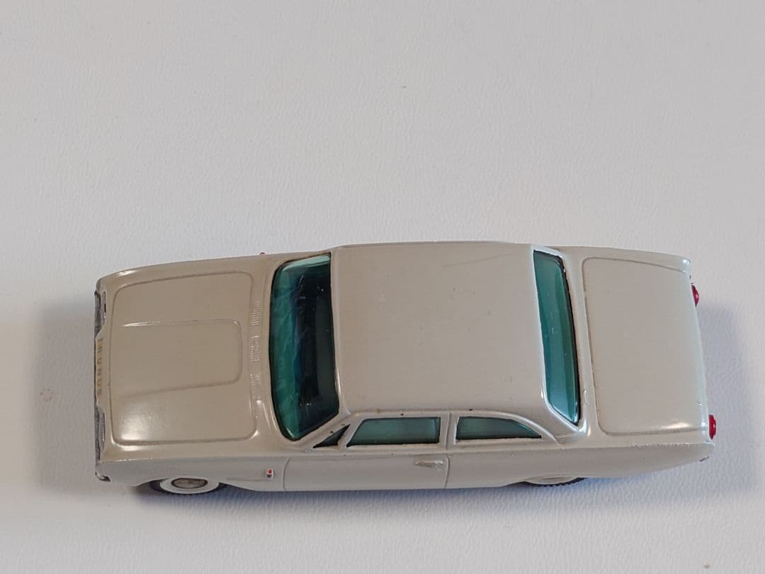 ミニカー TEKNO NO.826 TAUNUS 17M