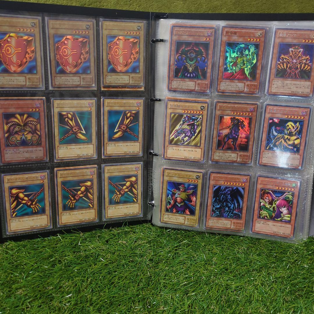 遊戯王 デュエリストカードファイル　カード200枚以上