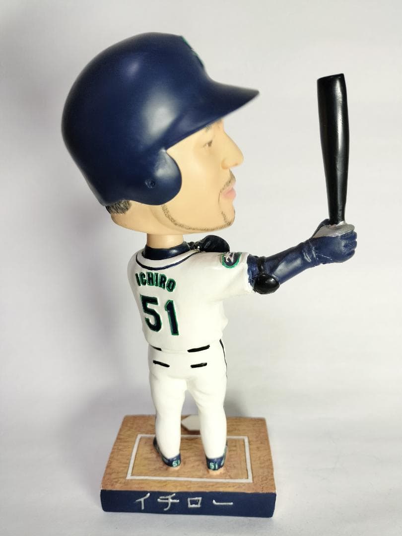 イチロー／”MVP＆新人王”ボブルヘッド人形 (2002／シアトル・マリナーズ）