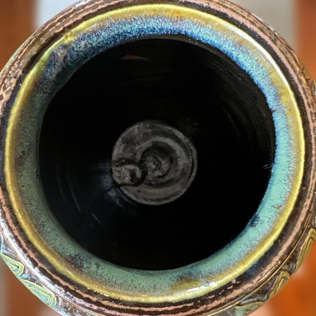 壺屋焼　緑釉唐草掻き落とし　大壺