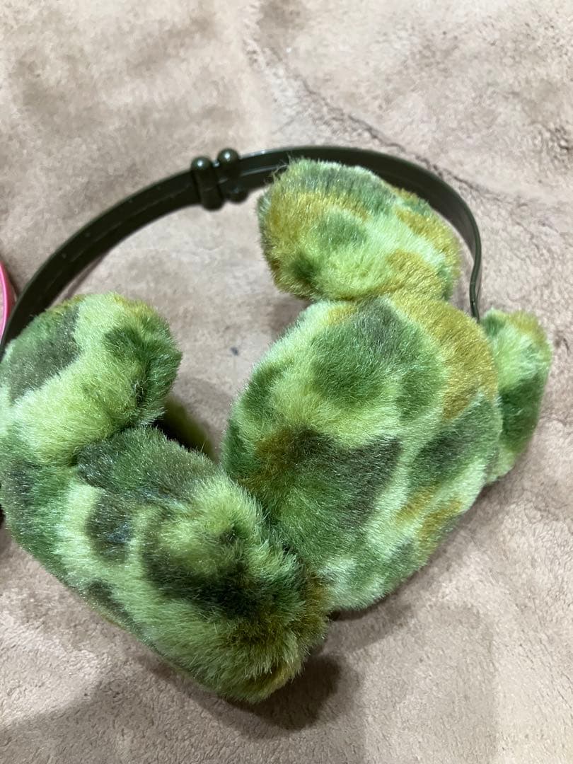 ディズニーイヤーマフ レオパード、迷彩