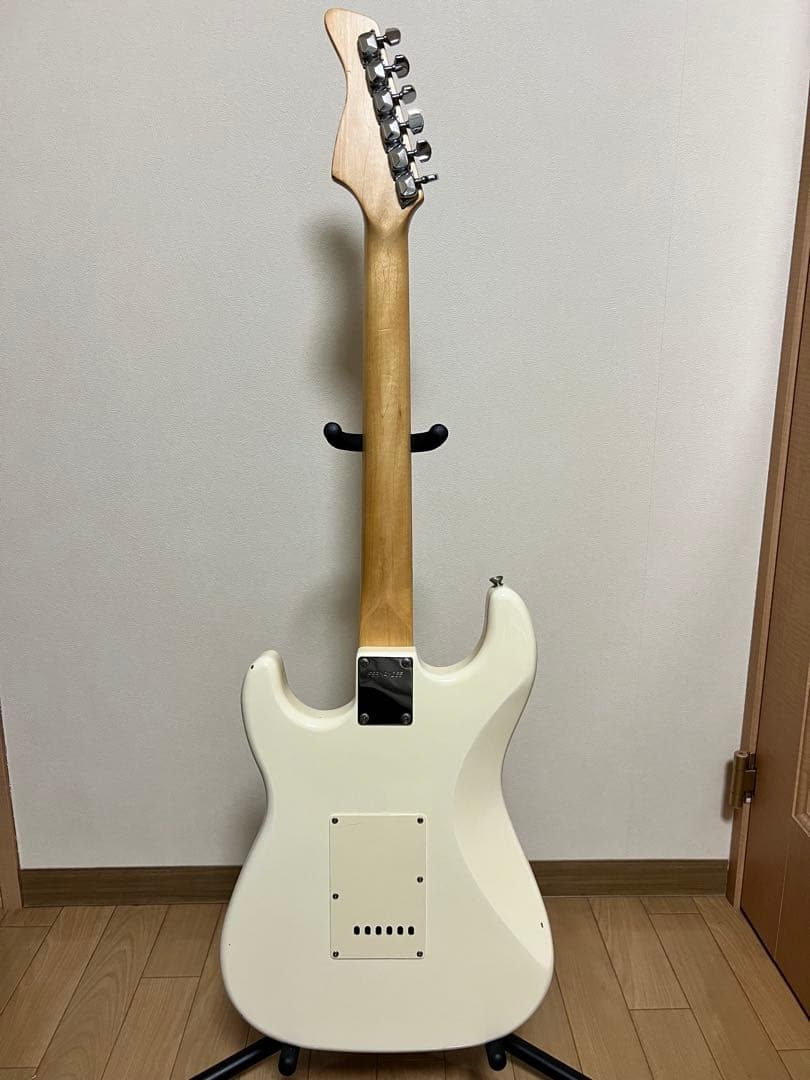 FERNANDES エレキギター ストラト 白 ソフトケース付き