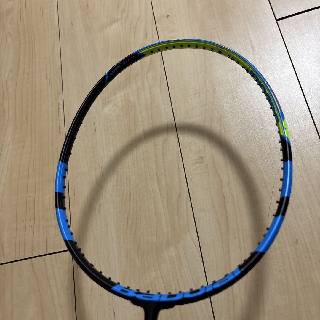 バボラ　バドミントンラケット　X-FEEL ESSENTIAL