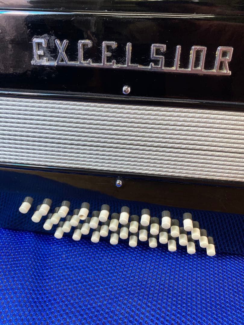 カ*ヌ様 第二弾EXCELCIORの中で一番小型軽量536.プラスチックサブタ革