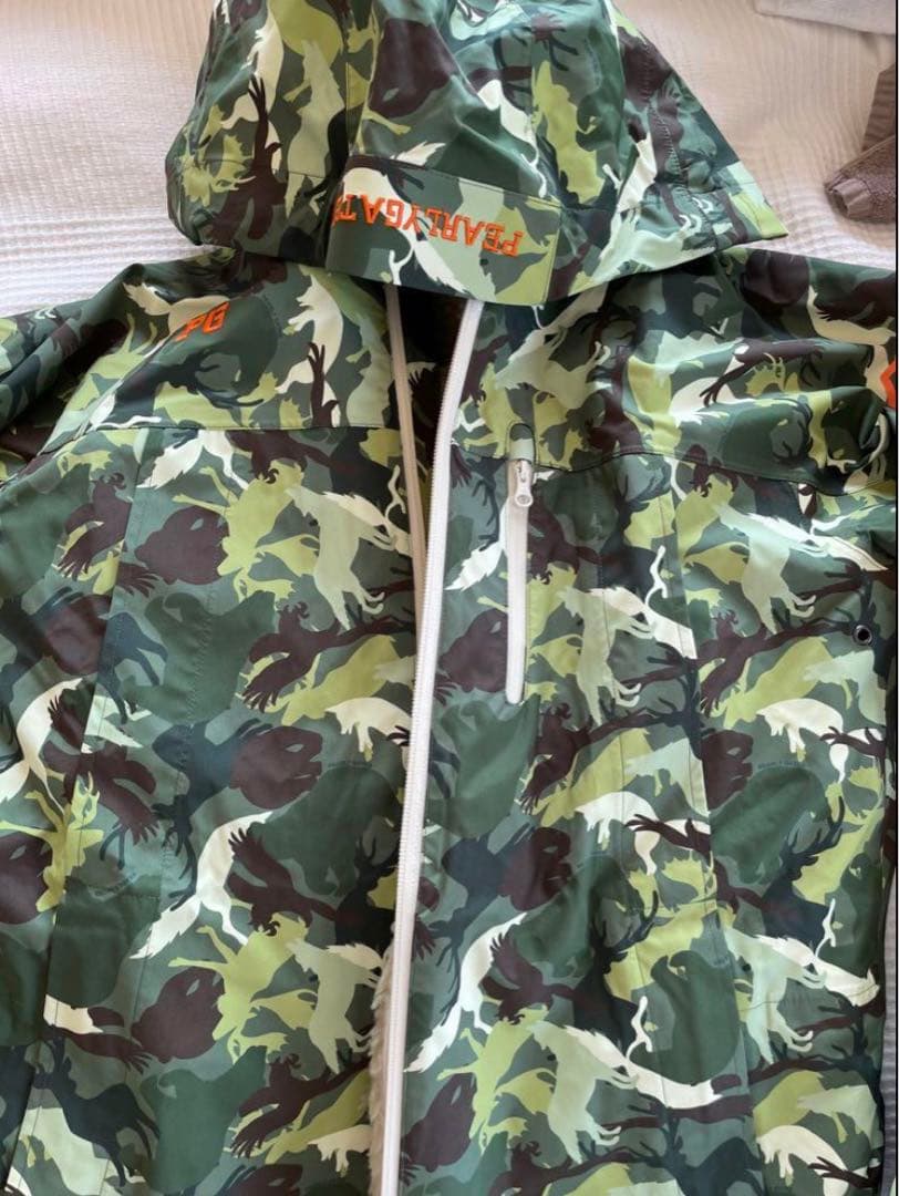 PEARLY GATES カモフラ柄　撥水・防風ジャケット