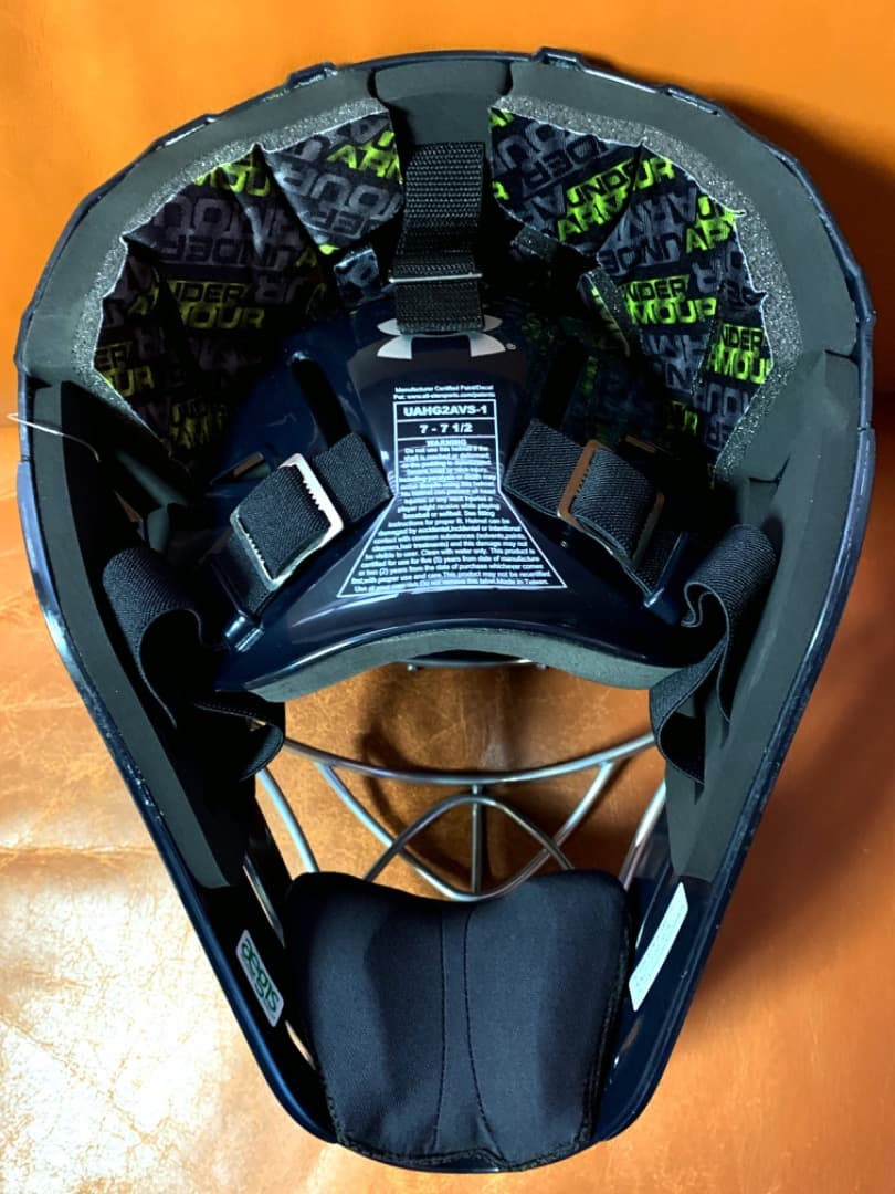 新品☆アメリカ国内限定☆UAマスク＋adidasプロテクター・レガース★紺